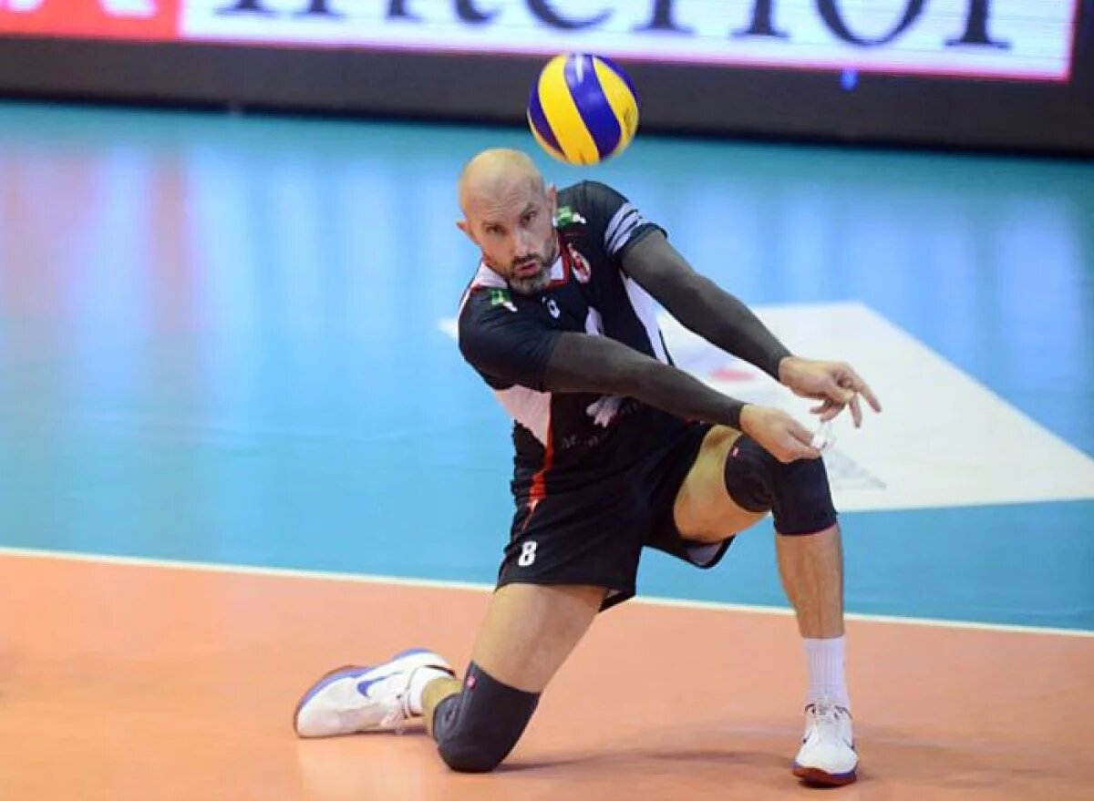    Легендарная восьмёрка.