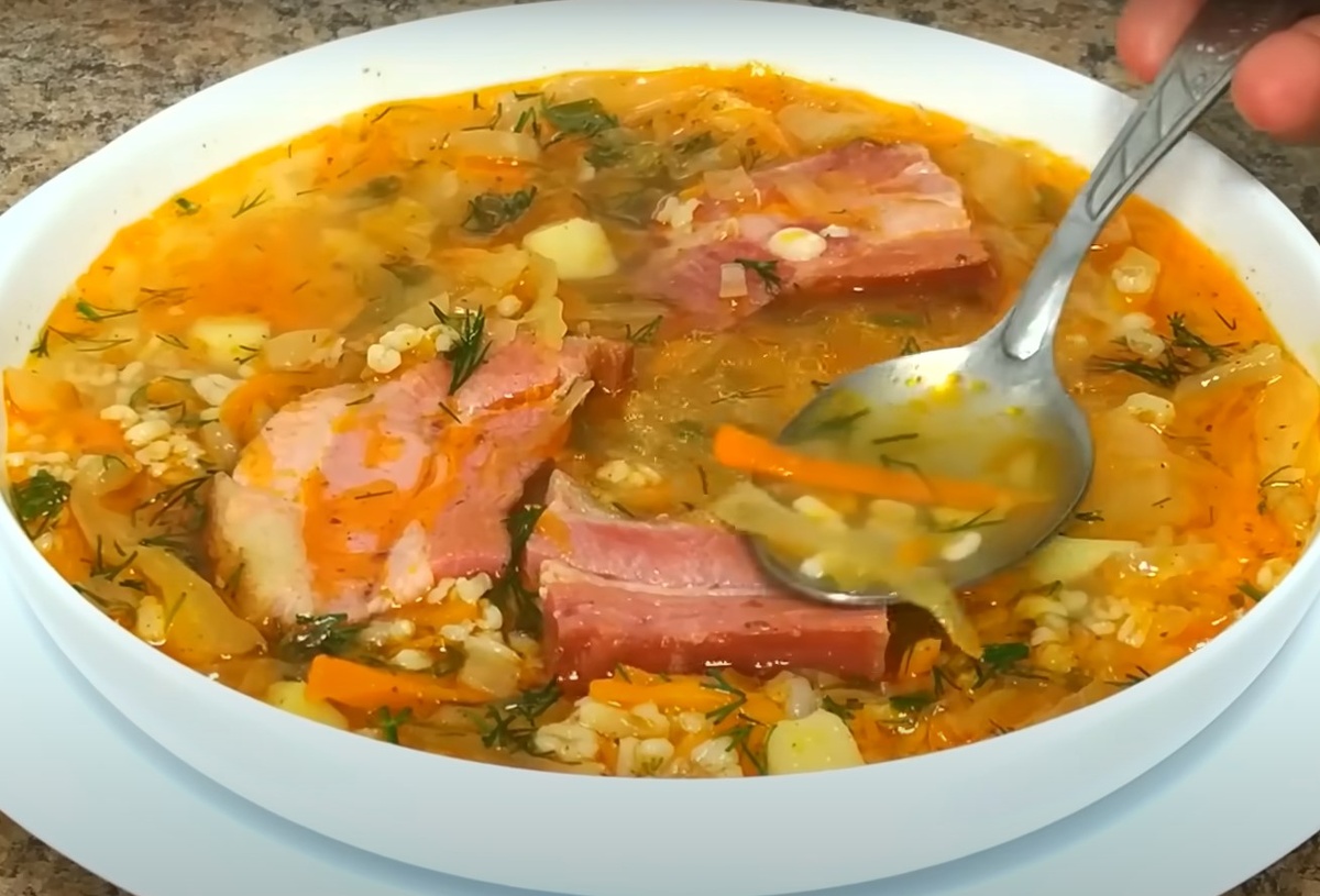 Ммм... ароматный супчик! Мясо + овощи + ветчина = ❤️