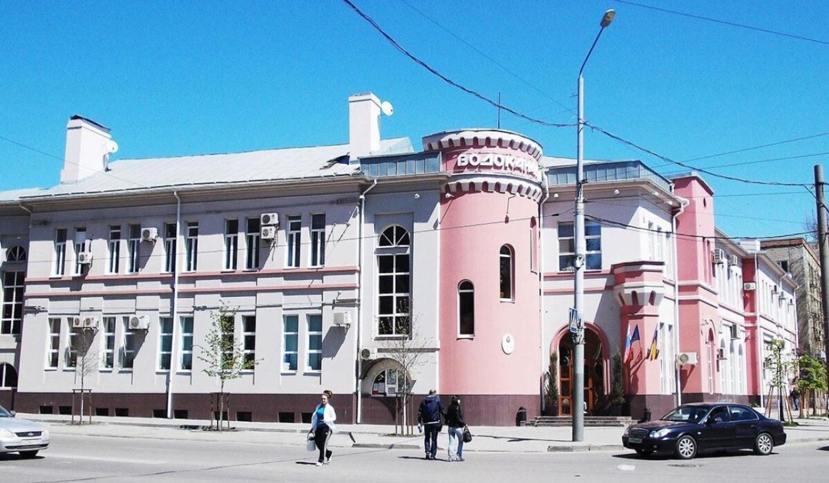     Ростовский водоканал Источник: rbc.ru Автор фото: Sofiya357 / Wikipedia