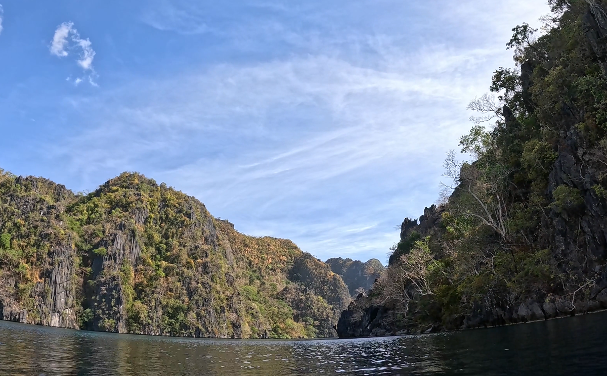 остров Корон, озеро Каянган