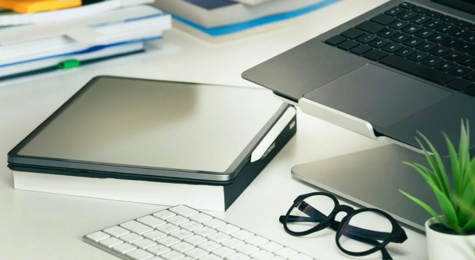 Jakub Żerdzicki / unsplash.com