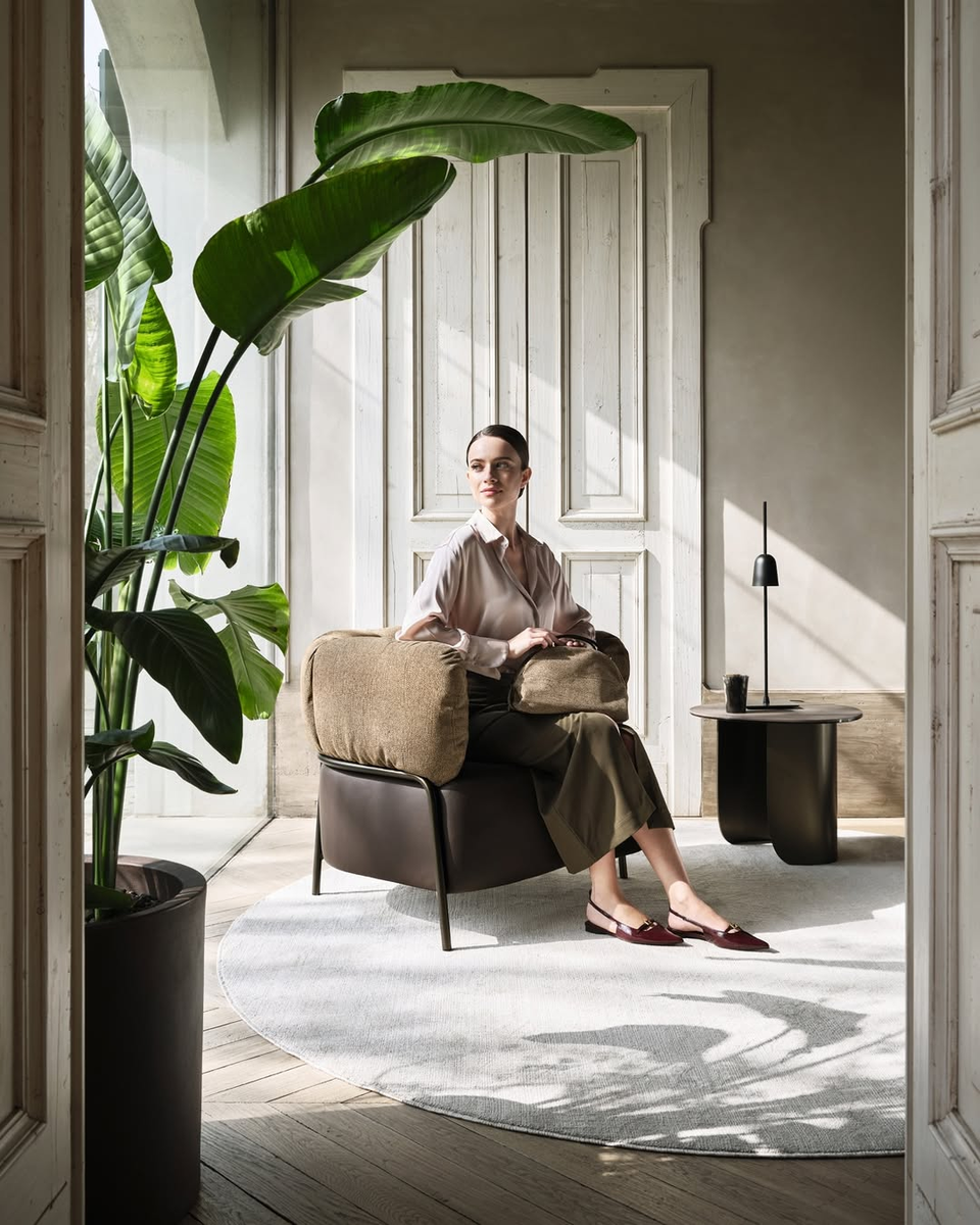 Когда мода и дизайн говорят на одном языке. Кресло Quadrotta, созданное в союзе Calligaris и легендарного дома Borbonese.