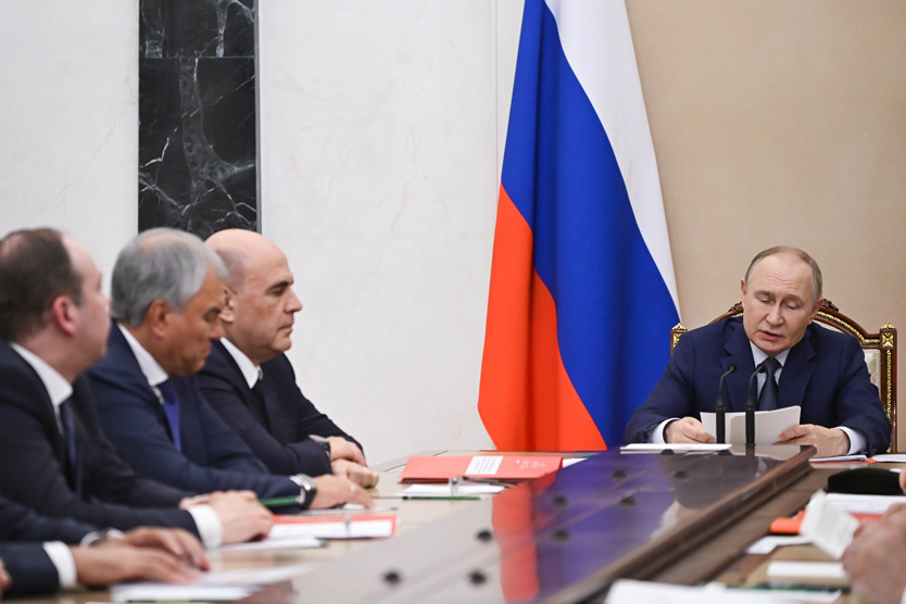    Владимир Путин на заседании Совбеза РФ 22 сентября   
Фото: Александр Казаков / ТАСС