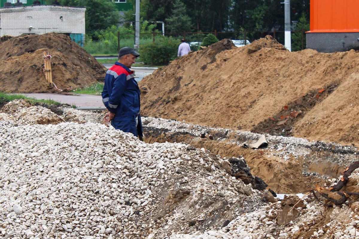 Последствия аварии устраняют коммунальщики.  Фото: Фото: ФедералПресс / Ксения Кобалия