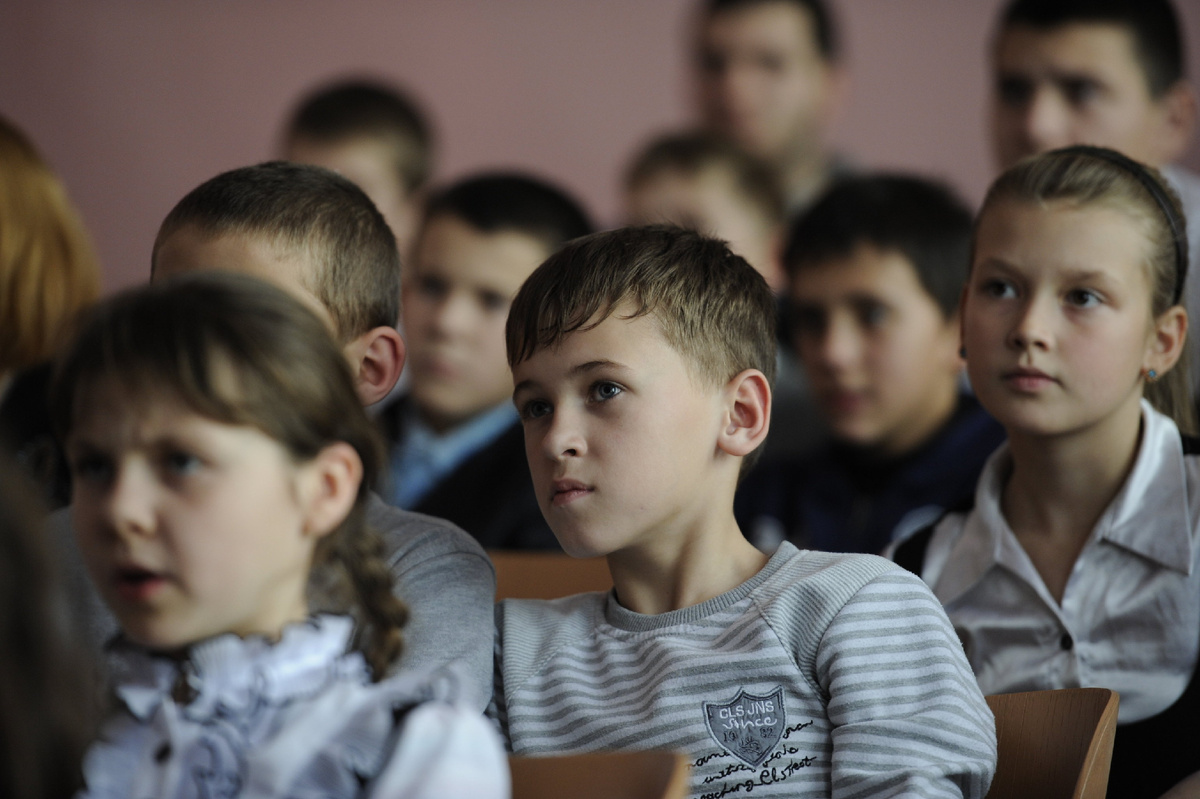 Дети младшего школьного возраста © Sputnik