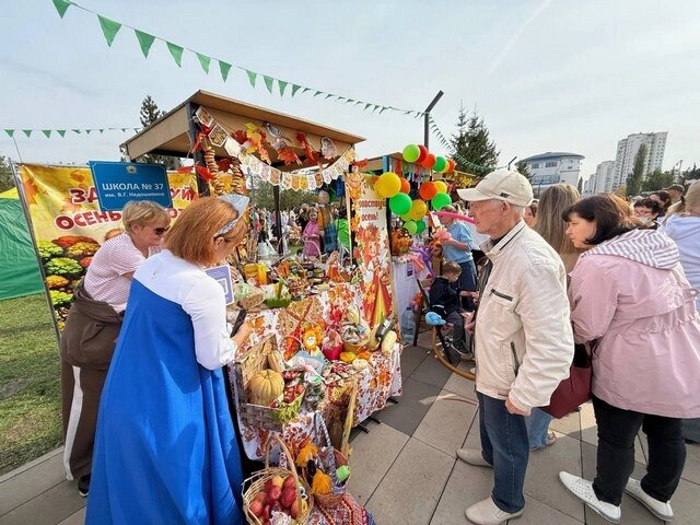    Благотворительные ярмарки этой весной популярны в Уфе. Фото: Телеграм-канал Антона Тарасова