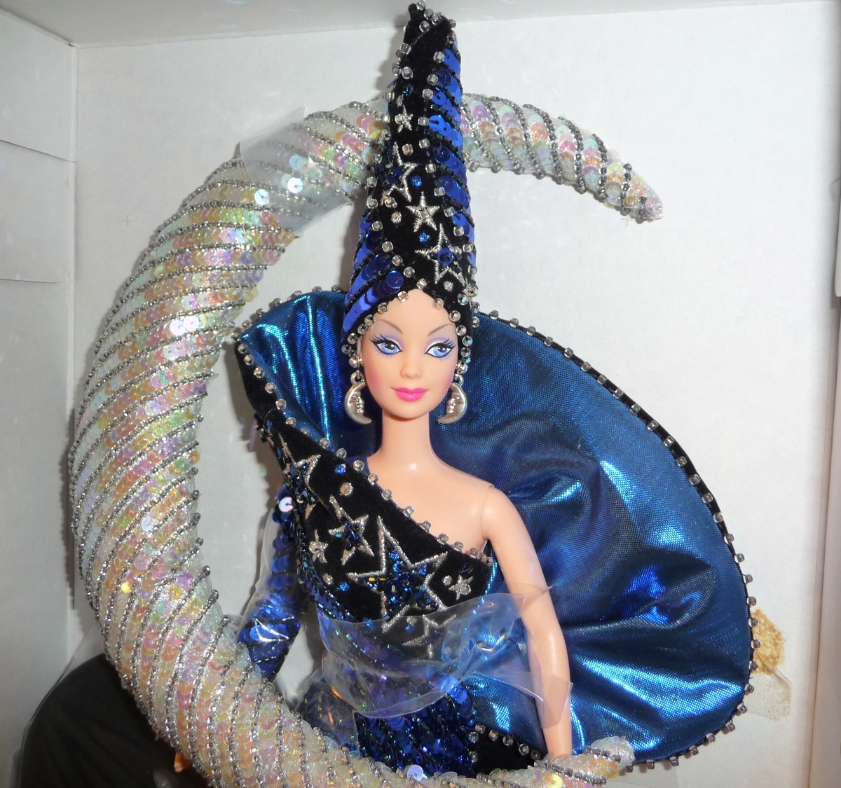 Коллекционная кукла Barbie Moon Goddess Bob Mackie Барби Богиня Луны от Боба Маки