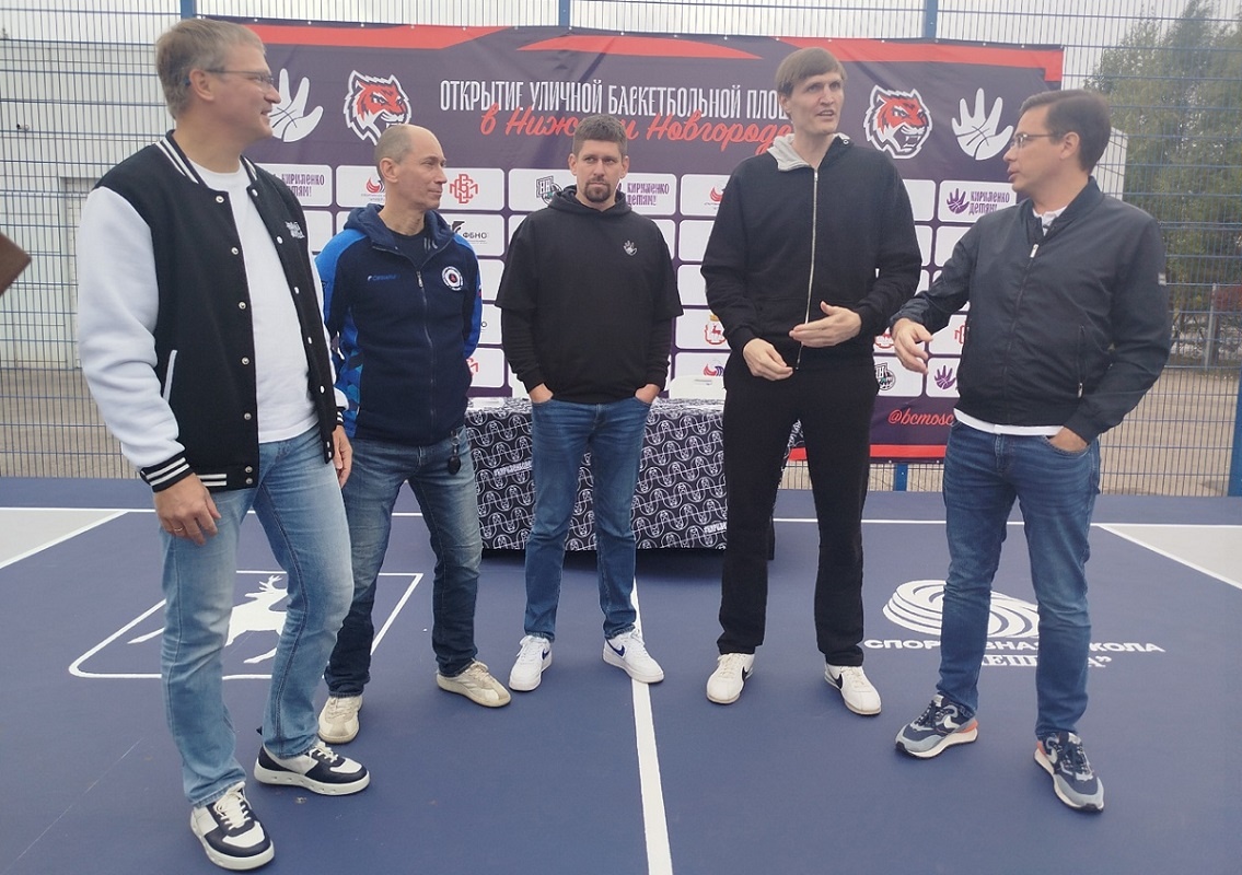    Президент Российской федерации баскетбола Андрей Кириленко приехал в Нижний Новгород, чтобы оценить обновленную площадку