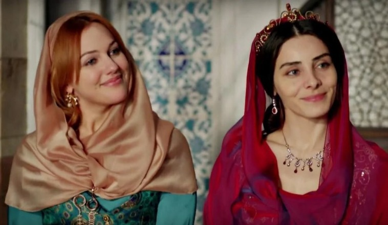 Хюррем с Махидевран договорились дружить