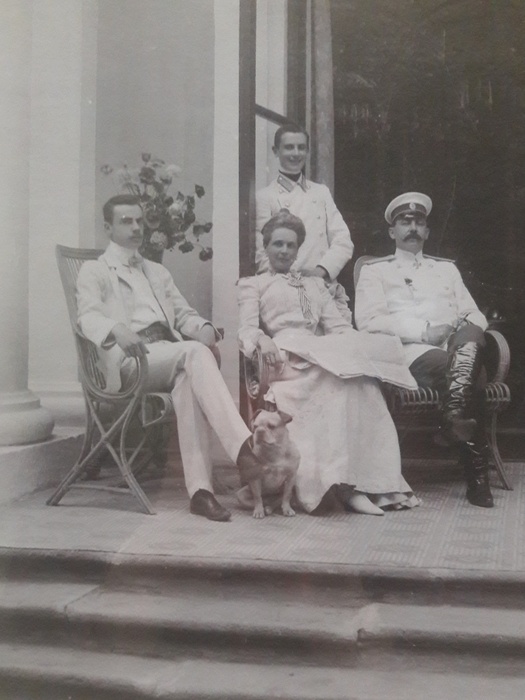 Семейное фото