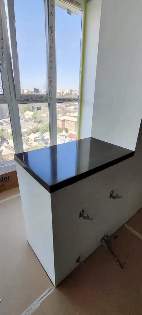 подоконник из акрилового камня