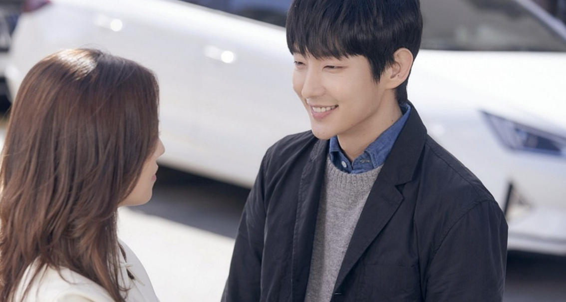 Кадр из сериала «Цветок зла»