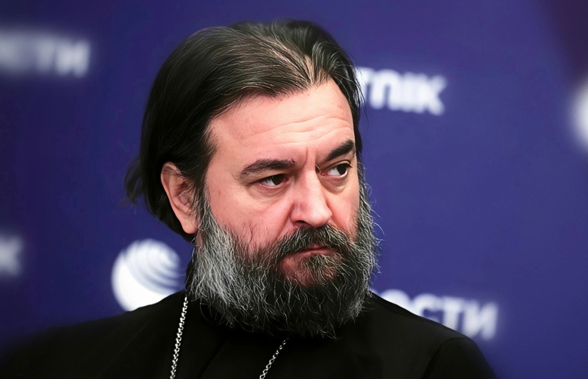 Андрей Ткачёв — протоиерей, настоятель Храма Троицы Живоначальной в Хохлах, писатель, телеведущий, блогер, миссионер.