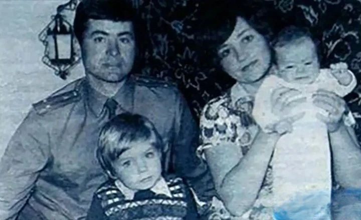 Анна с родителями