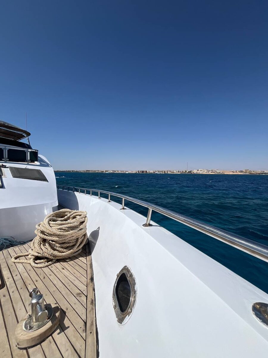 Красненькое...