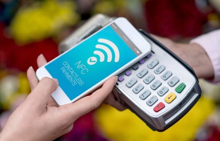    Выбираем приложение для бесконтактной оплаты телефоном. Изображение: kemma.hu