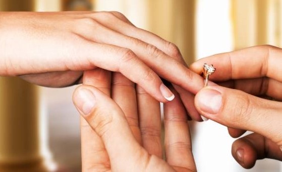 приметы и суеверия о кольце на помолвку