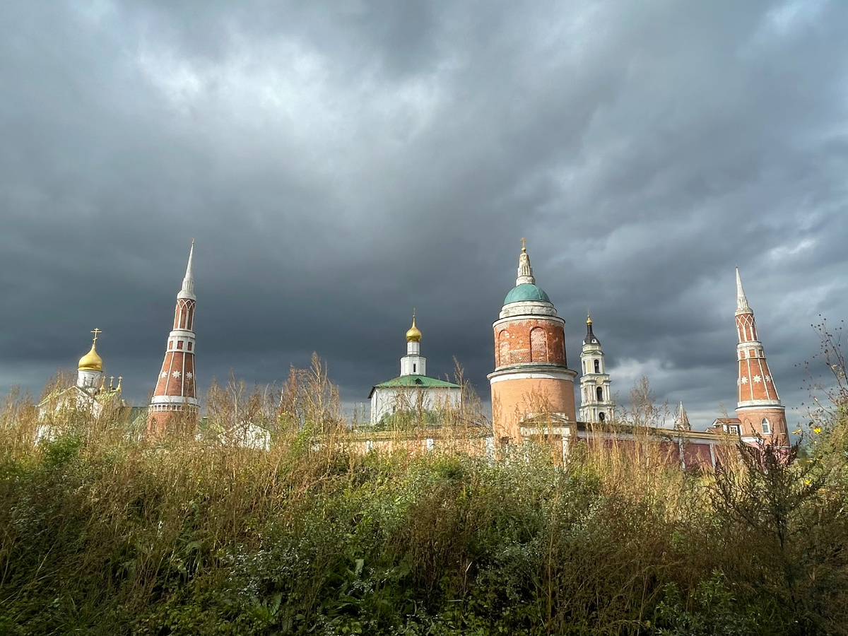 Богоявленский Старо-Голутвин мужской монастырь