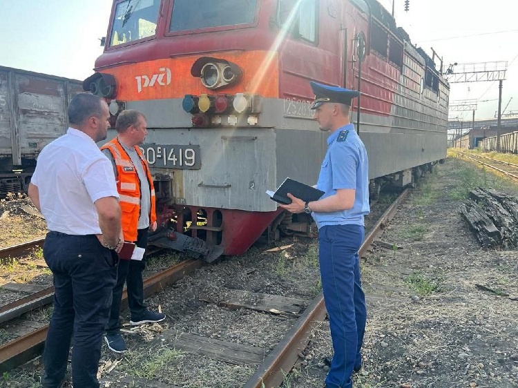    Фото ТГ-канала Южной транспортной прокуратуры Редактор