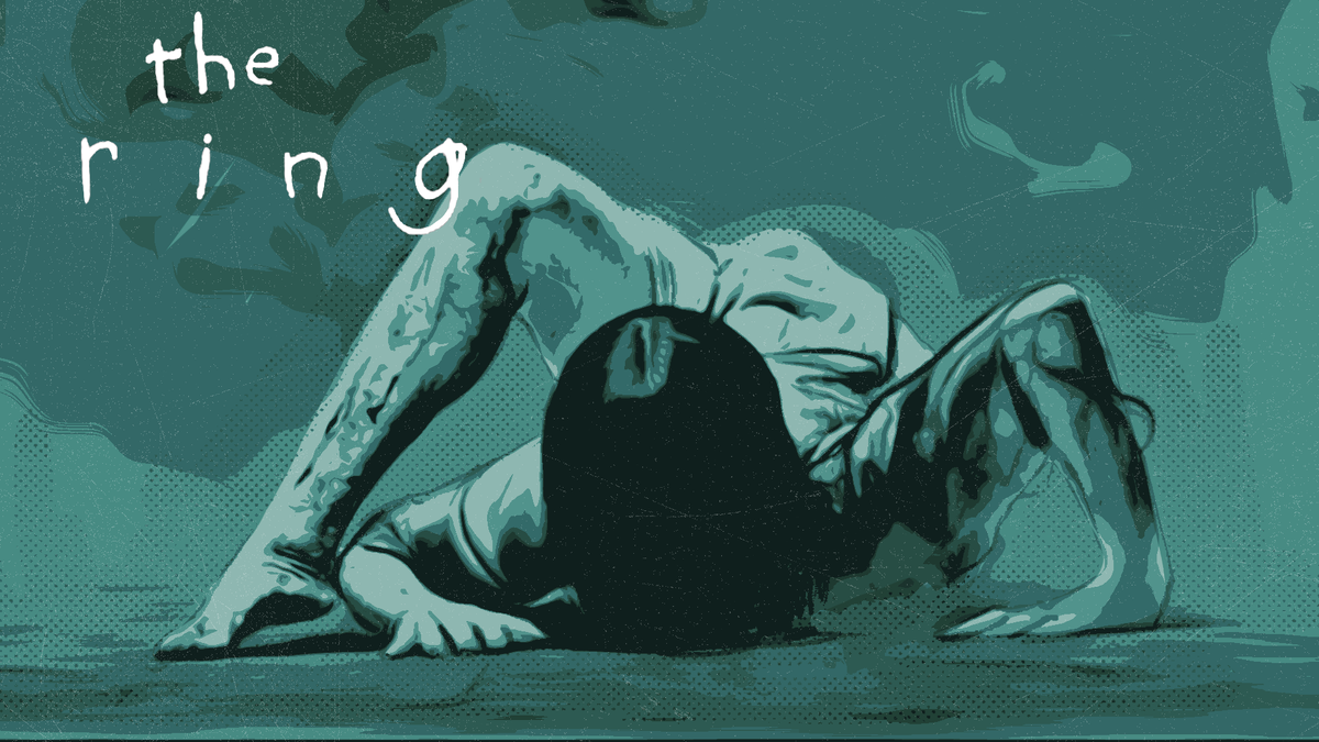 Когда в 2001 году фильм Хидео Накаты «Звонок» (1998) вышел на VHS в Англии, на обратной стороне коробки было написано, что дистрибьютор не несет ответственности «за любые травмы или смертельные случаи, которые могут произойти во время или после просмотра этой видеокассеты».