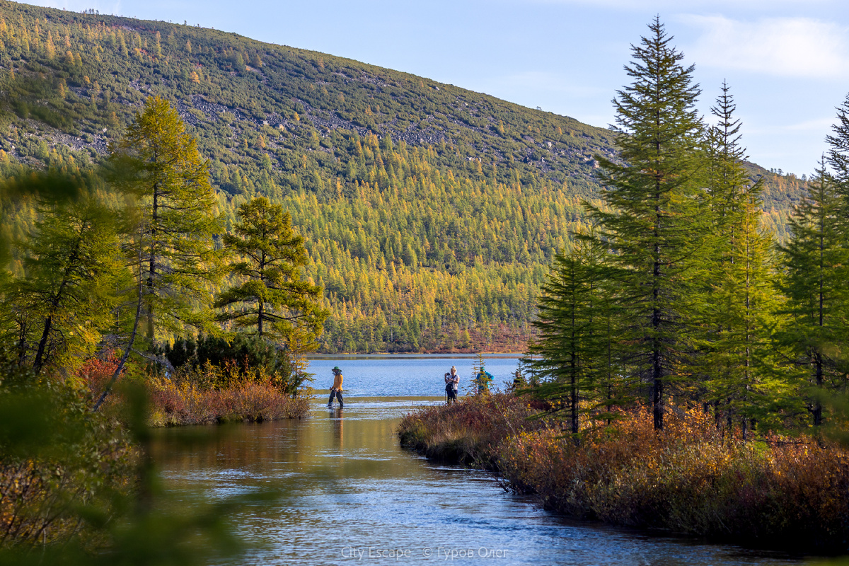 Место впадения ручья Неведомый в озеро Невидимка. Фото: Олег Гуров / City Escape