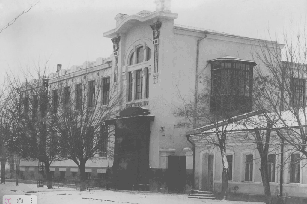     Школа милиции в Симферополе. 1933 г Аркадий Илюхин