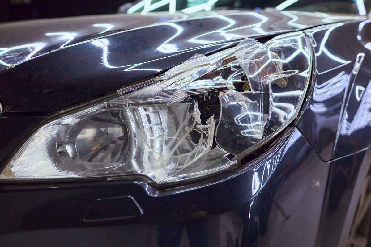 Источник фото: https://custom-heroes.ru/raboty/vid-uslugi/avtosvet/remont/subaru-outback-zamena-fary-i-vosstanovlenie-vneshnego-vida/