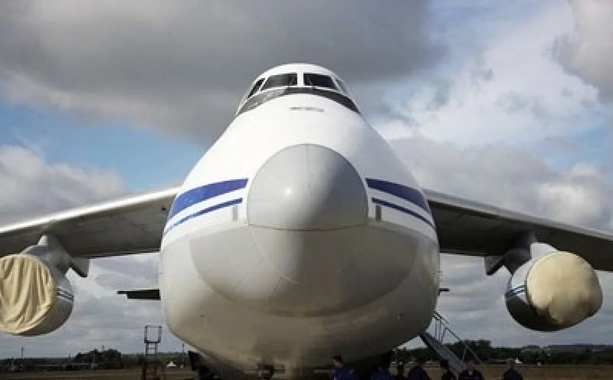    Посольство РФ призвало вернуть удерживаемый в Канаде Ан-124