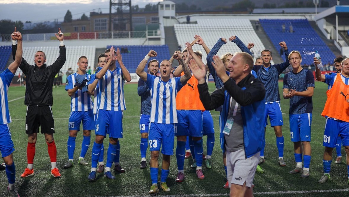    Футболисты саратовского «Сокола».ФК «Сокол»