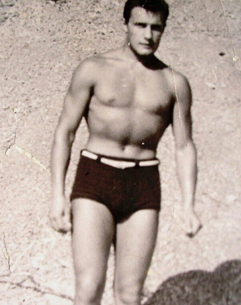 Александр Пороховщиков в молодости