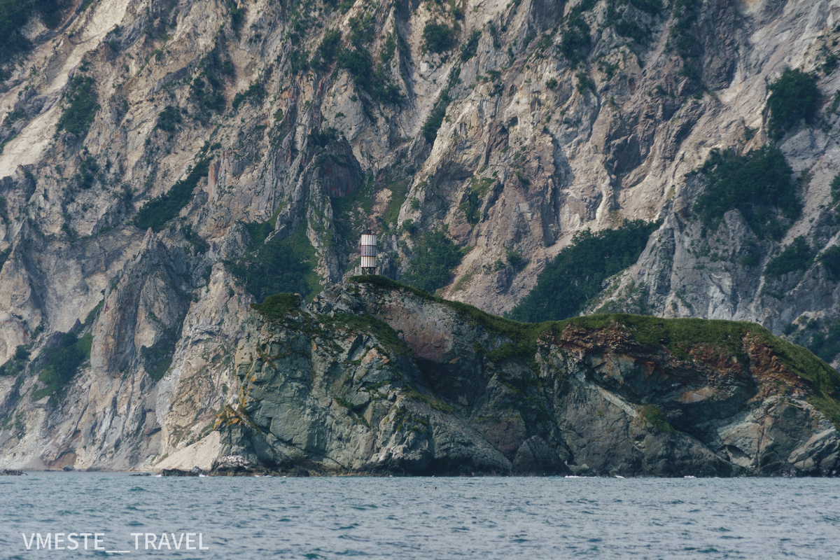 Маяк на мысе Зелёный, Камчатка. Фото от Вместе Тревел