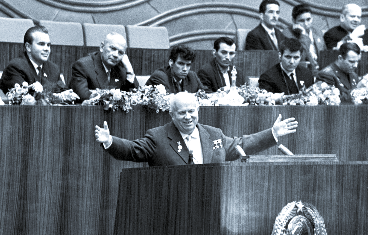 На XXII съезде КПСС.