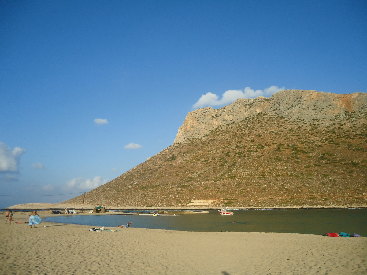 За водой - большая лысая гора