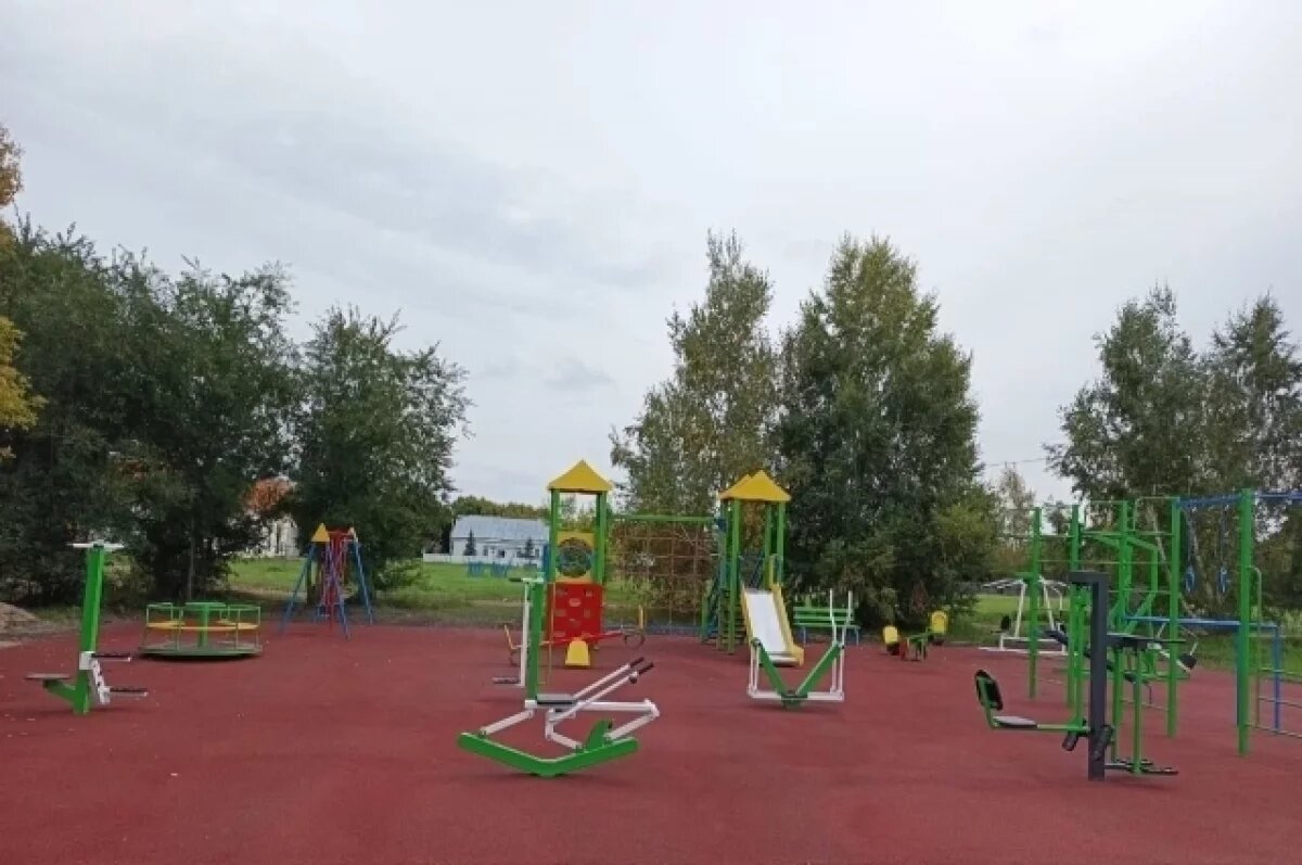    Хоценко сообщил о завершении благоустройства в семи районах Омской области