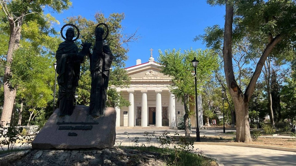    Специалисты готовятся к реставрации соборов. Фото: t.mе/rаzvоzhаеv