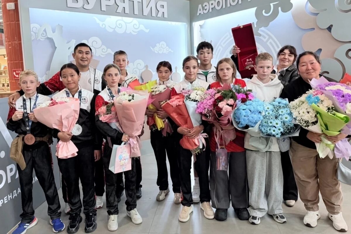    Спортсмены из Бурятии привезли россыпь медалей с Первенства мира по тайскому боксу, которое прошло в Абу-Даби.