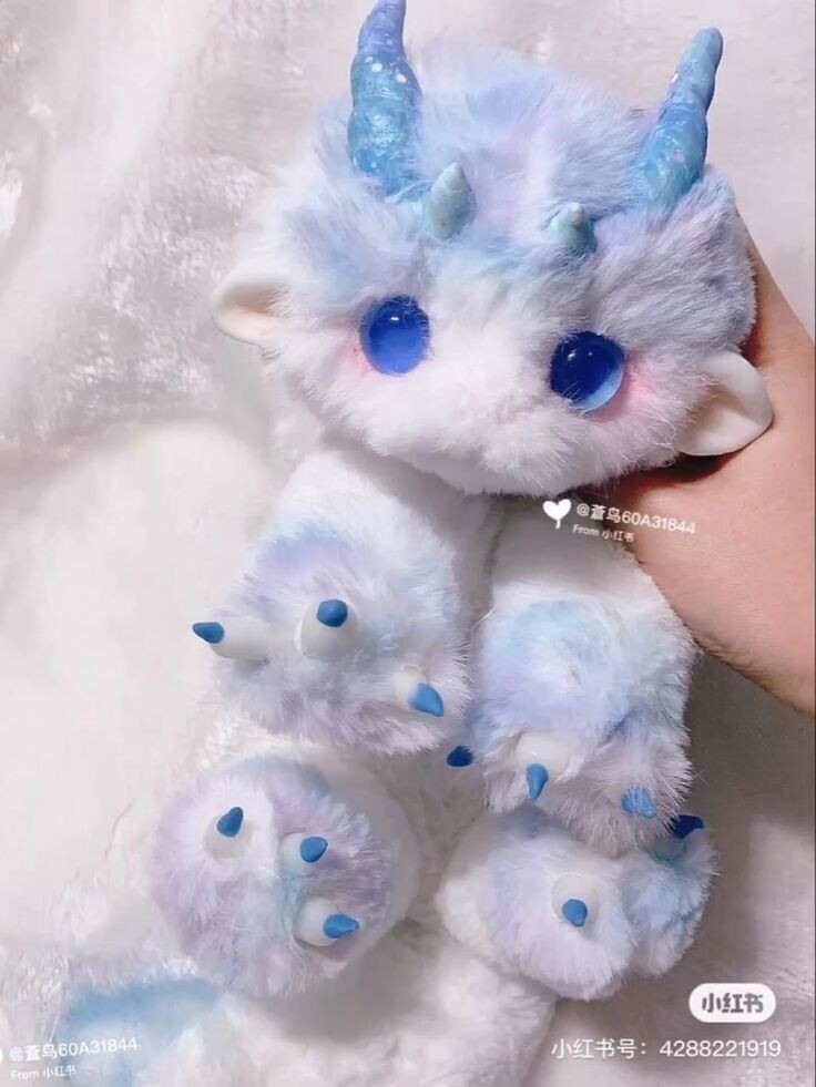 Я недавно заболела :( температура 37 и 3 и насморк, дракошу взяла из Pinterest. Как у вас дела? Если тоже болеете я вам здоровья пожелаю ^^