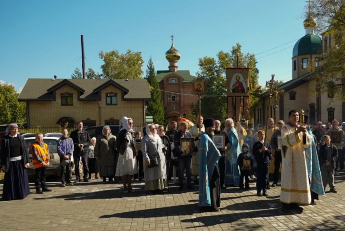    Рождество Пресвятой Богородицы почтили Крестным ходом в Хабаровске