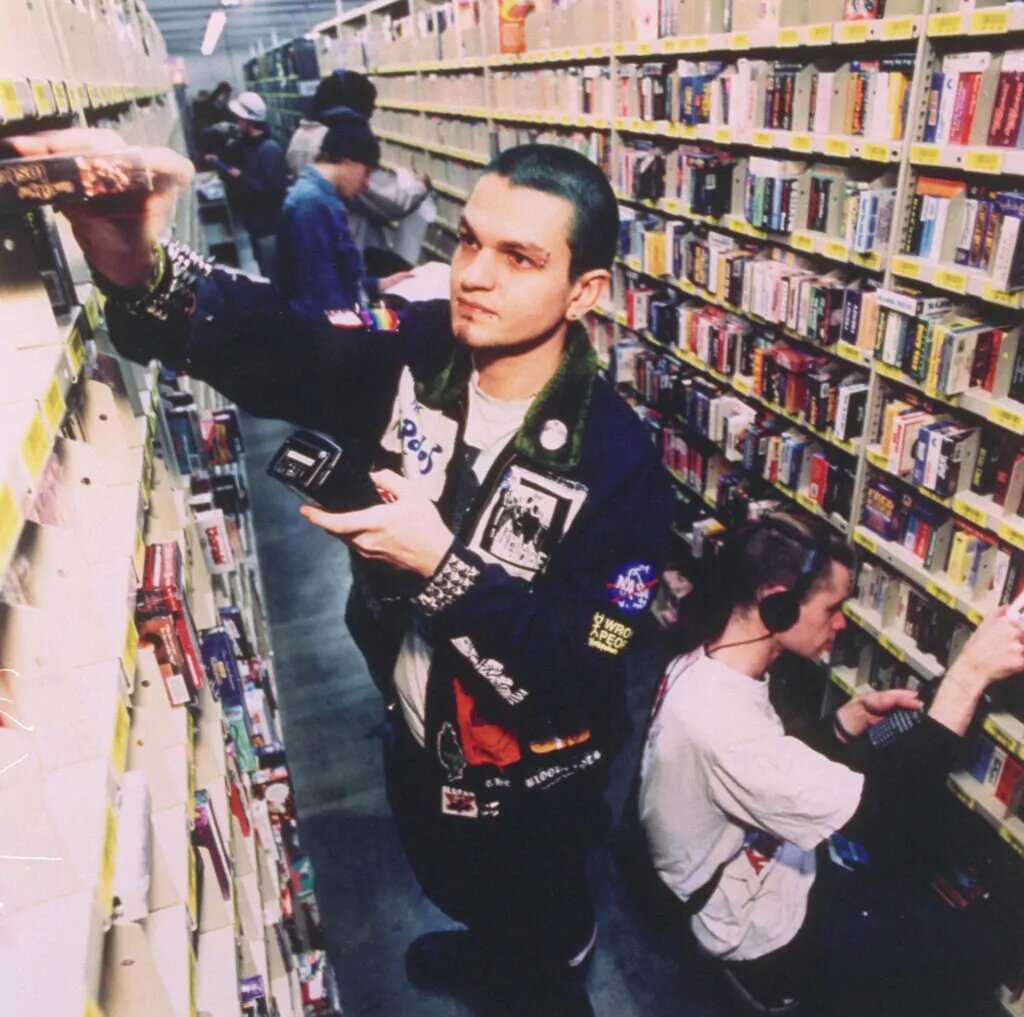 Работники склада Amazon в 1999 году. Фото: Photo Nomad Ventures, Inc. / Corbis via Getty Images