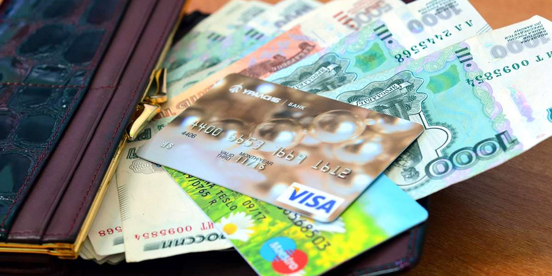 Пособия и выплаты по-новому: что изменится для работающих и будущих мам с сентября