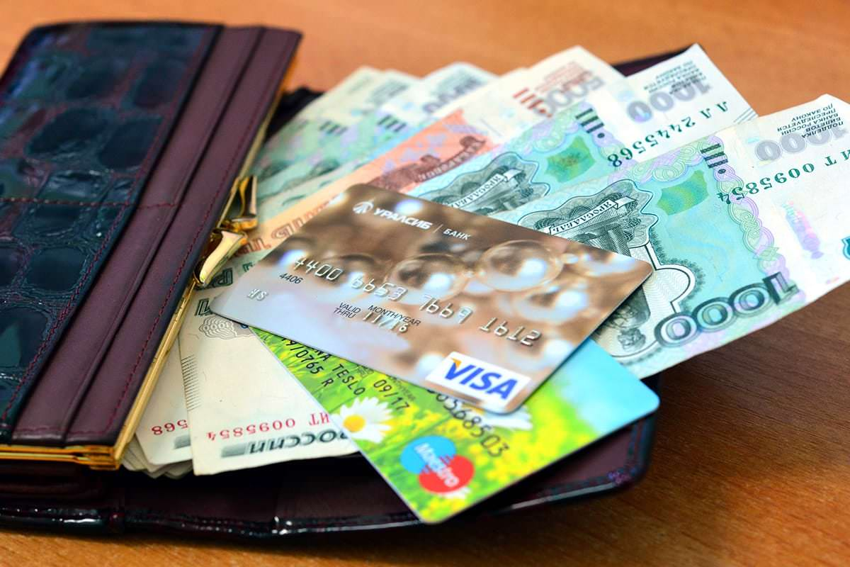 Пособия и выплаты по-новому: что изменится для работающих и будущих мам с сентября