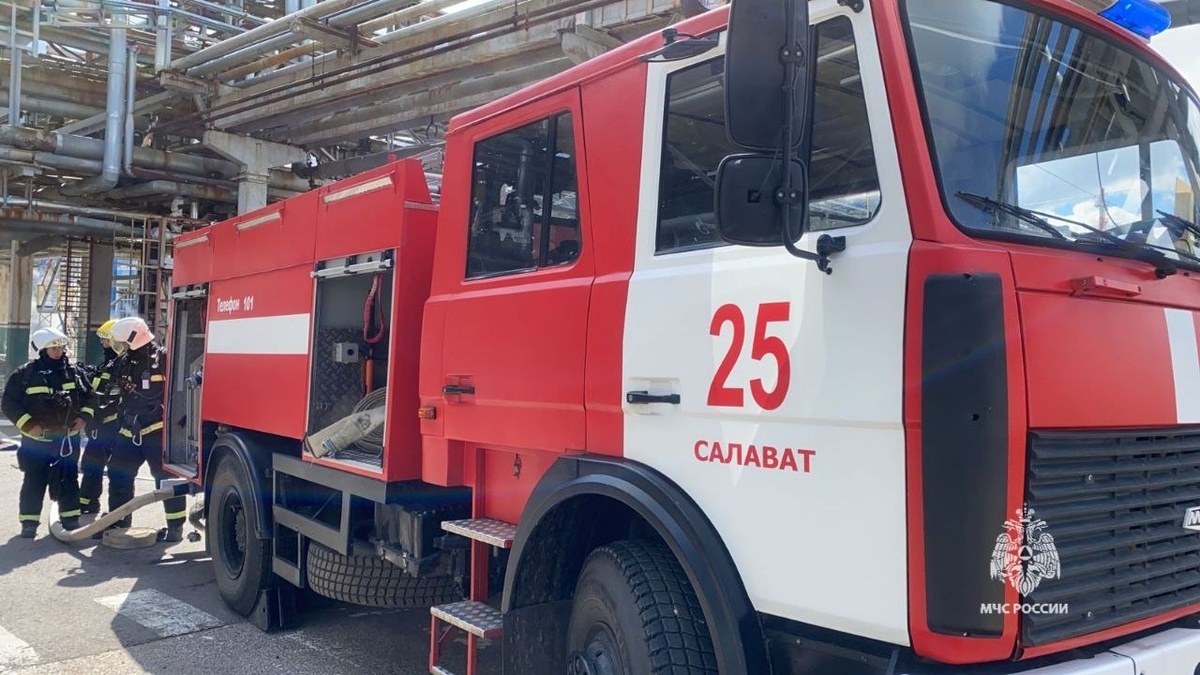    Глава Башкортостана сообщил об атаке БПЛА на предприятие «Газпром нефтехим Салават»