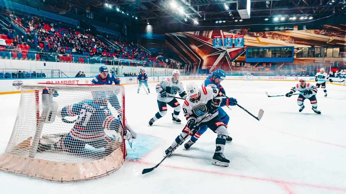    ХК «Югра» разгромила на выезде «СКА-ВМФ»