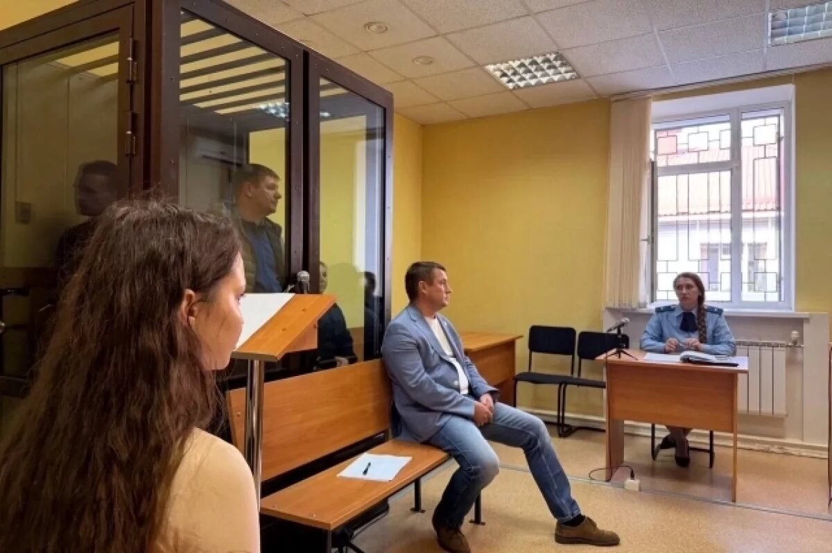    Экс-замначальника отдела УФССП в Ижевске отправили под домашний арест