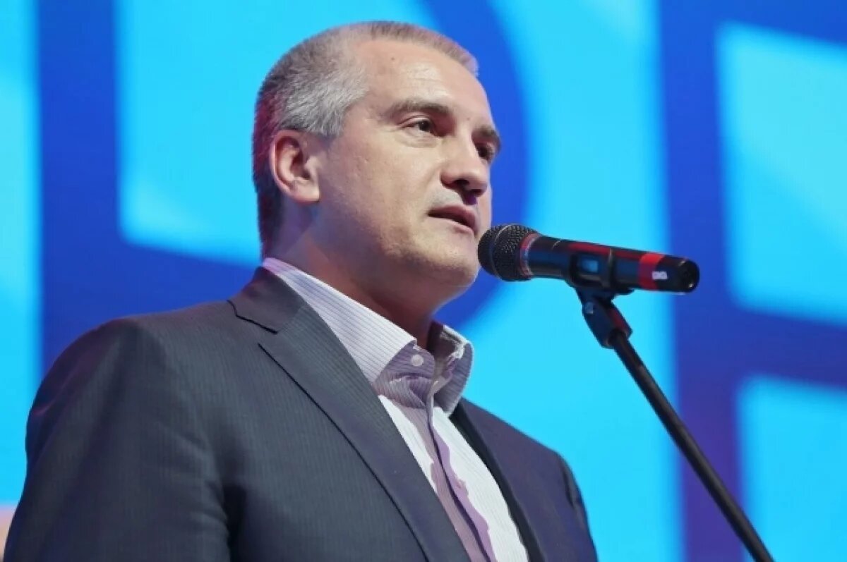    Глава Крыма Аксенов поздравил крымчан с Днем герба и флага республики