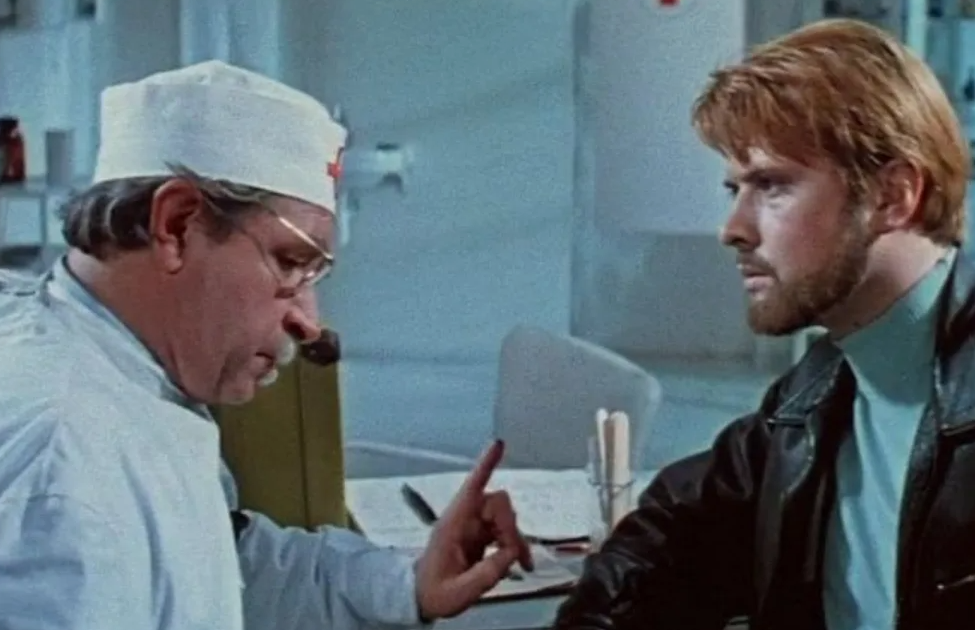 Кадр из фильма "Приключения жёлтого чемоданчика". Яндекс картинки.