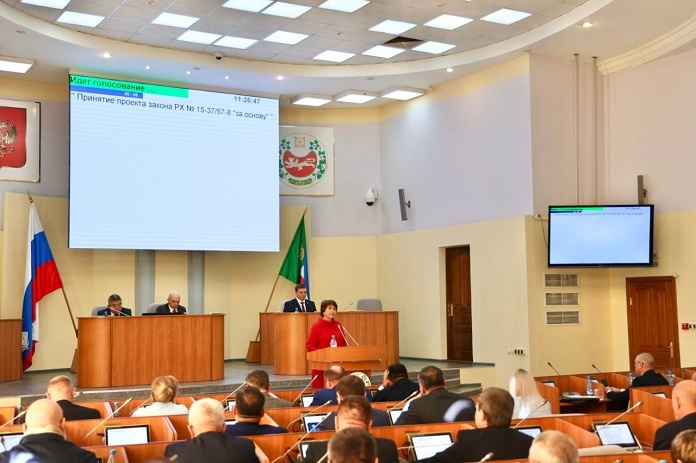    Фото: официальный сайт Верховного Совета Хакасии (vskhakasia.ru)