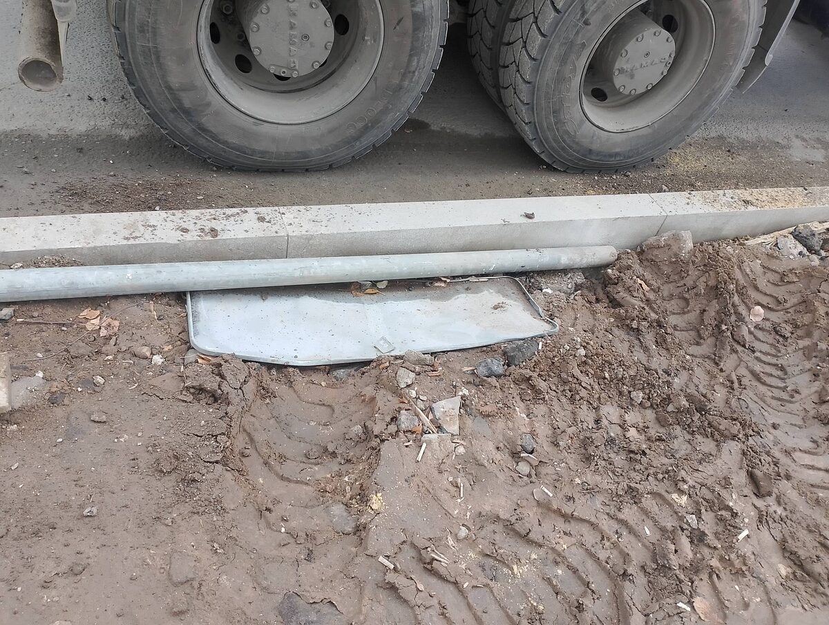 В Москве к моей радости, все оказалось на месте. Кроме старых, пришедших за год в полную негодность, бордюров.