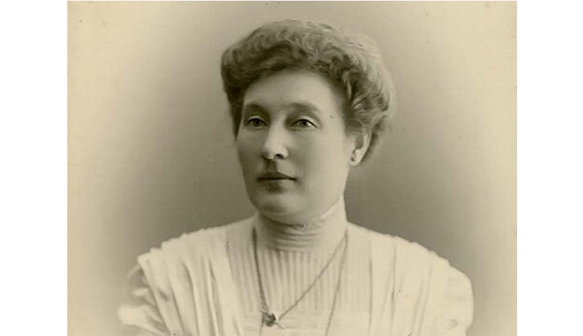 Екатерина Ковелькова родилась в семье начальника гражданской канцелярии Казанского окружного суда. 