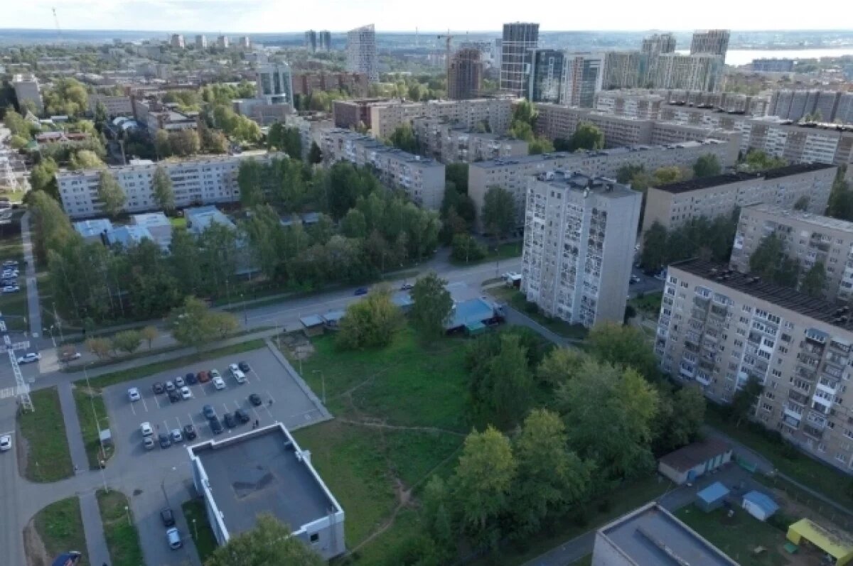    В память о погибших при стрельбе в школе № 88 в Ижевске обустроят сквер